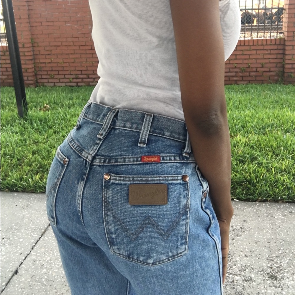 Wrangler Vintage Mom Jeans Size 26-27 - Picture 1 of 7